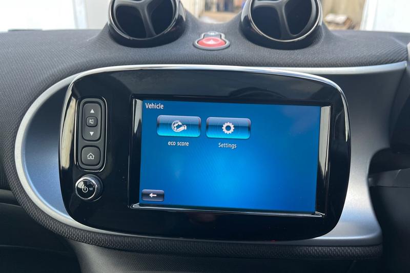 Used smart fortwo 2018 for sale - 77570667: Photo 27