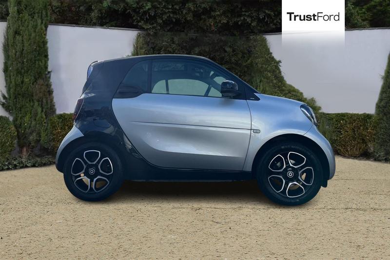 Used smart fortwo 2018 for sale - 77570667: Photo 3