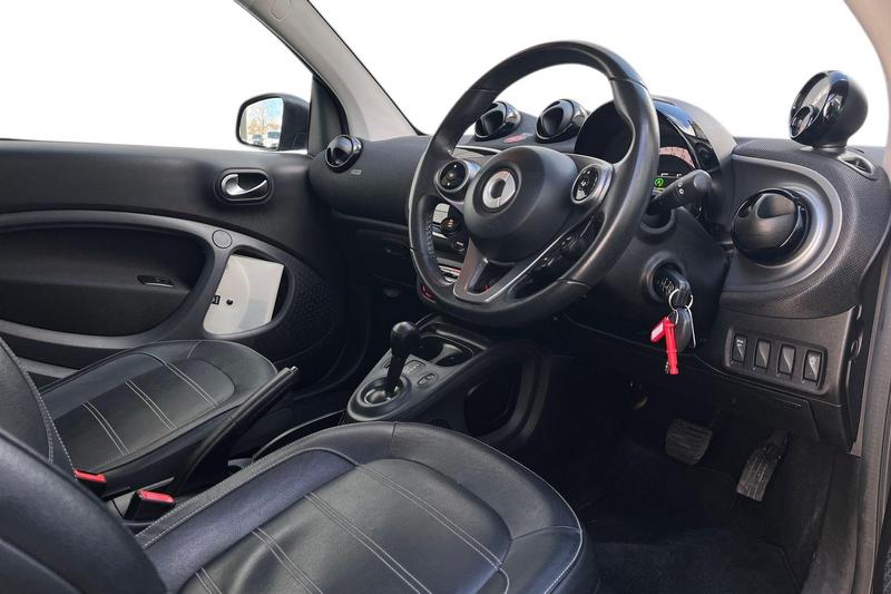 Used smart fortwo 2018 for sale - 77570667: Photo 9