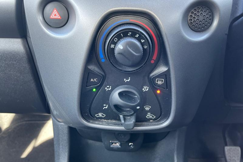 Used Toyota AYGO 2021 for sale - 77718583: Photo 29