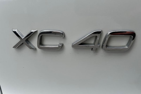 Used Volvo XC40 2020 for sale - 75575262: Photo 40