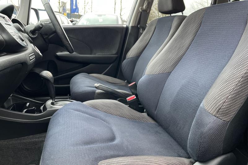 Used Honda Jazz 2015 for sale - 77878204: Photo 19