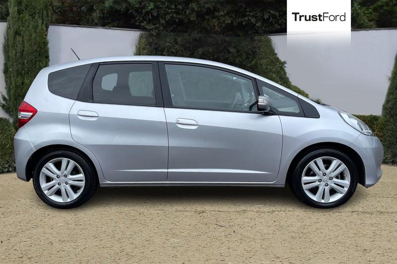 Used Honda Jazz 2015 for sale - 77878204: Photo 3