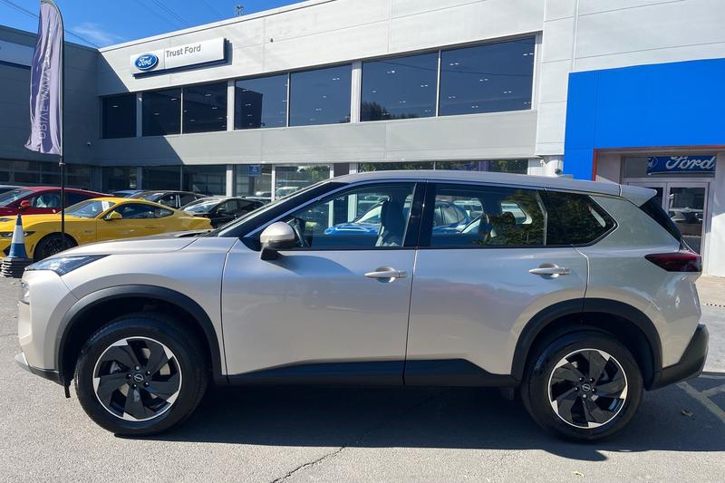 Used Nissan X-Trail 2024 for sale - 76480487: Photo 33