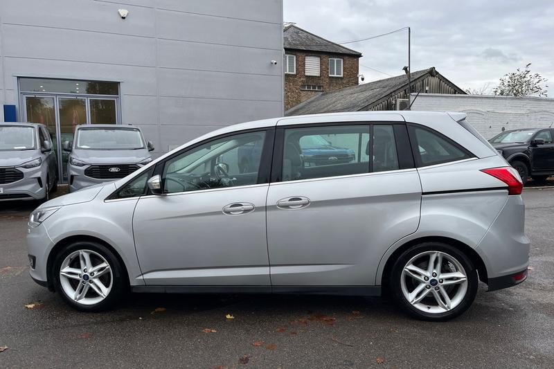 Used Ford Grand C-Max 2018 for sale - 76355572: Photo 32