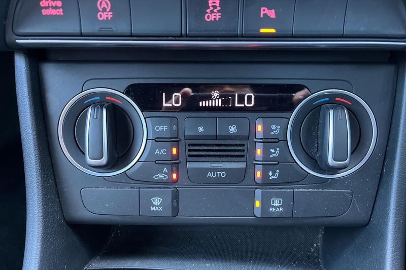 Used Audi Q3 2018 for sale - 76131318: Photo 28