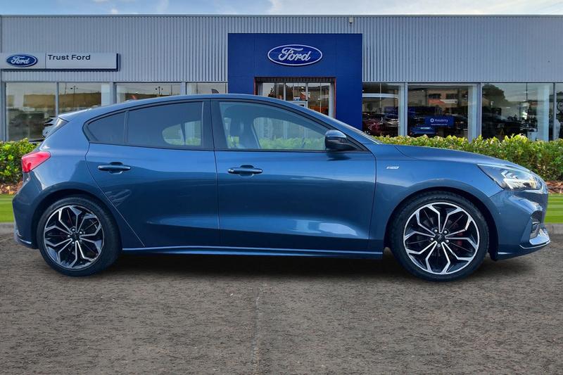 Used Ford Focus 2021 for sale - 76576729: Photo 3