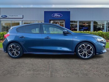 Used Ford Focus 2021 for sale - 76576729: Photo