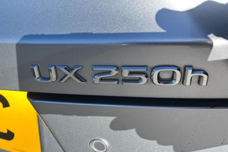 Used Lexus UX 2023 for sale - 76382021: Photo 39