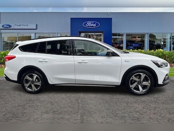 Used Ford Focus 2020 for sale - 76046484: Photo 3