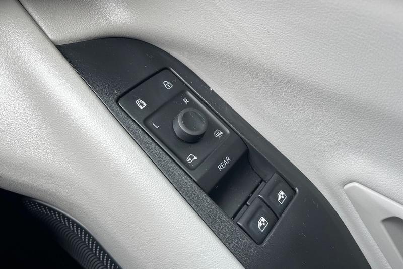 Used Ford Explorer 2025 for sale - 78011228: Photo 16