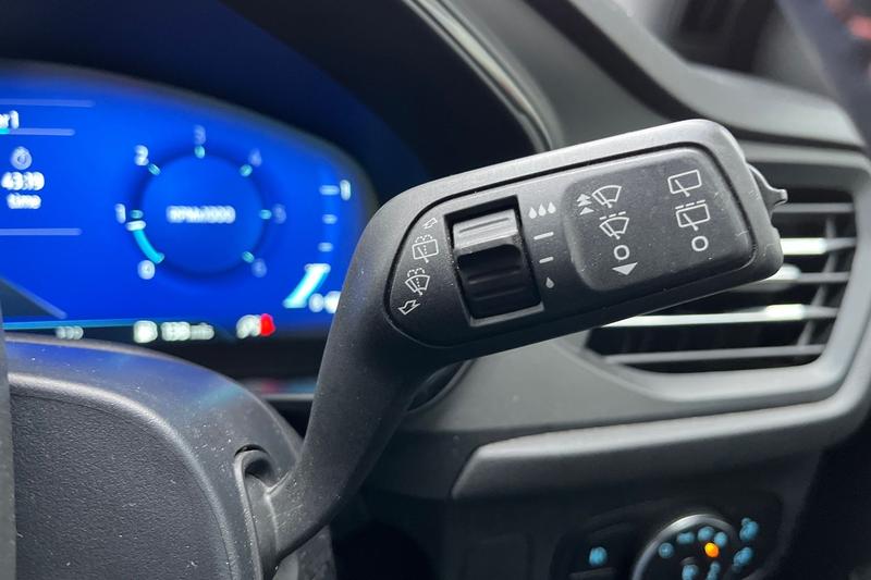 Used Ford Focus 2021 for sale - 76862383: Photo 15