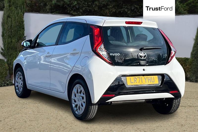 Used Toyota AYGO 2021 for sale - 77915624: Photo 2