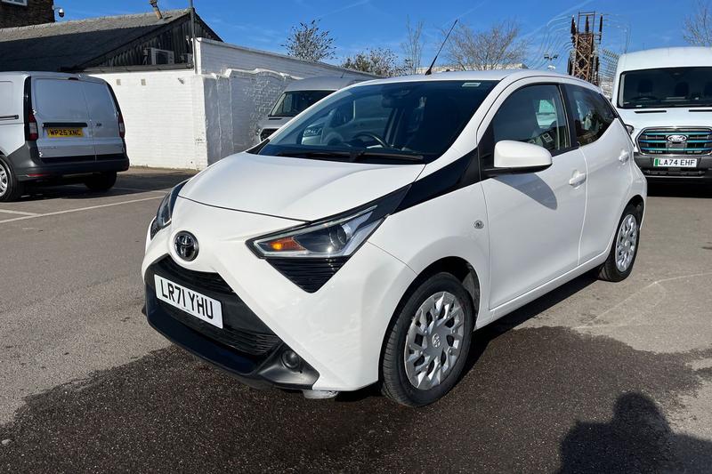 Used Toyota AYGO 2021 for sale - 77915624: Photo 31