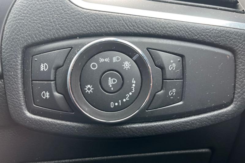 Used Ford S-Max 2018 for sale - 76445343: Photo 31