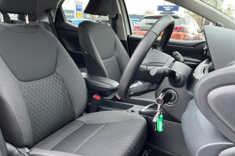 Used Toyota Yaris 2023 for sale - 77592829: Photo 17