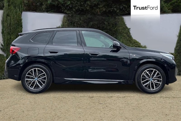 Used BMW iX1 2024 for sale - 75644090: Photo 3