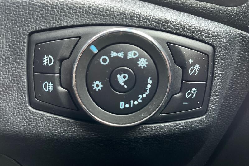 Used Ford Ecosport 2018 for sale - 77176423: Photo 30