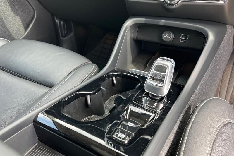 Used Volvo XC40 2023 for sale - 76114624: Photo 34