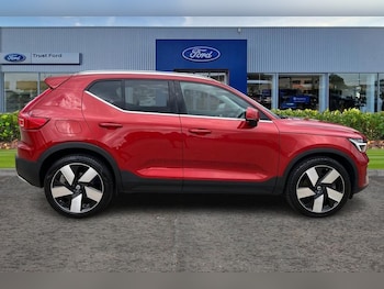 Used Volvo XC40 2023 for sale - 76114624: Photo 3