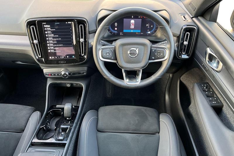 Used Volvo XC40 2024 for sale - 76114622: Photo 11