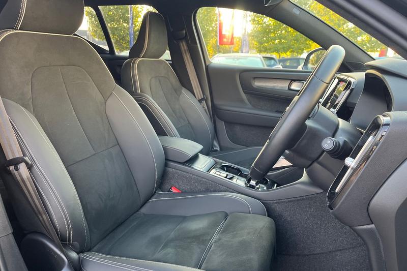 Used Volvo XC40 2024 for sale - 76114622: Photo 17