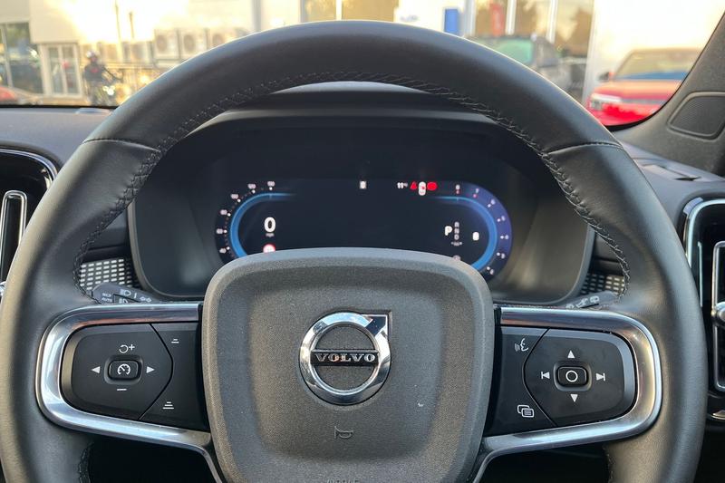 Used Volvo XC40 2024 for sale - 76114622: Photo 23