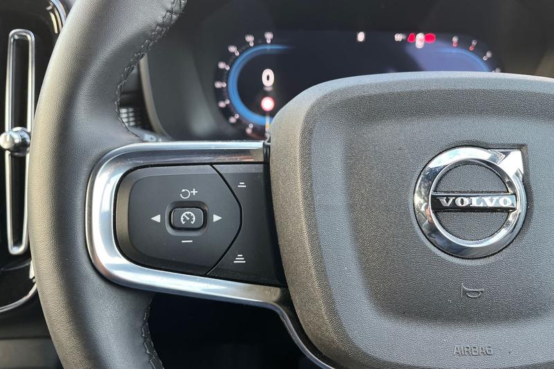 Used Volvo XC40 2024 for sale - 76114622: Photo 29
