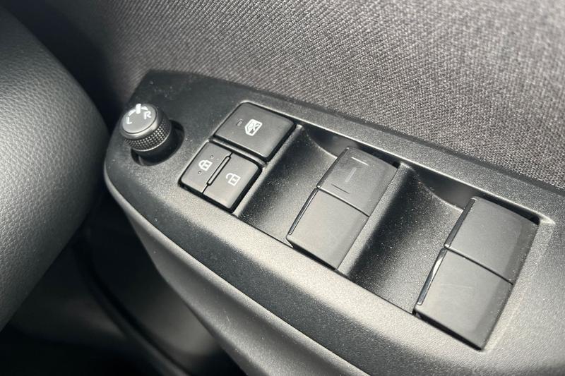 Used Toyota Yaris 2024 for sale - 76154205: Photo 16