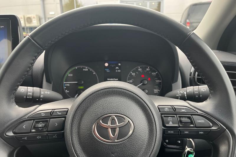 Used Toyota Yaris 2024 for sale - 76154205: Photo 23