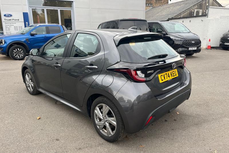 Used Toyota Yaris 2024 for sale - 76154205: Photo 33