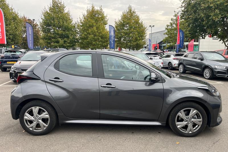 Used Toyota Yaris 2024 for sale - 76154205: Photo 36