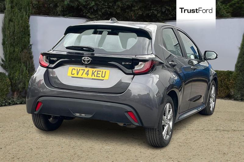 Used Toyota Yaris 2024 for sale - 76154205: Photo 4