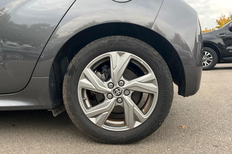 Used Toyota Yaris 2024 for sale - 76154205: Photo 8
