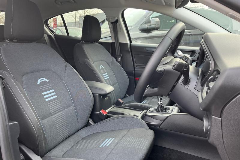 Used Ford Focus 2023 for sale - 77176432: Photo 17