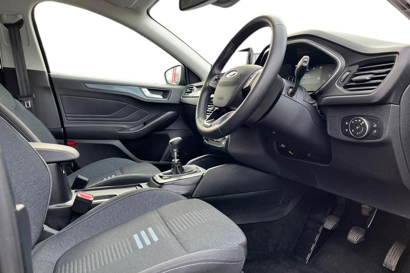 Used Ford Focus 2023 for sale - 77176432: Photo 9