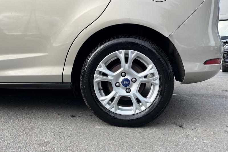 Used Ford B-MAX 2014 for sale - 76332530: Photo 8