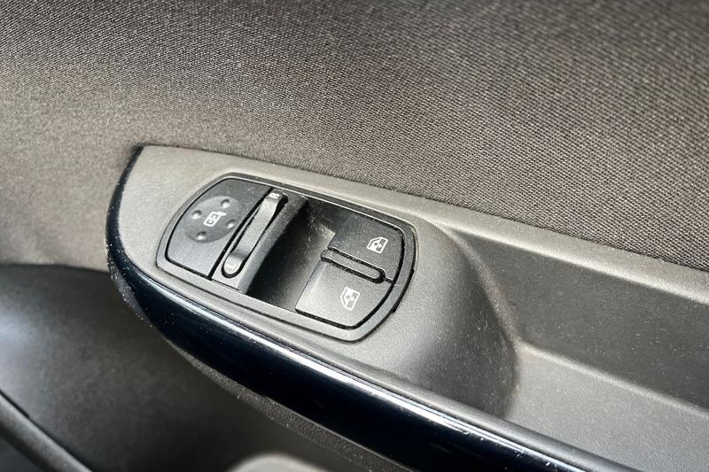 Used Vauxhall Corsa 2016 for sale - 76344459: Photo 16