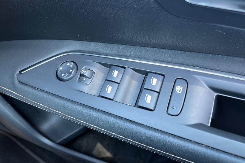 Used Peugeot 3008 2020 for sale - 77381610: Photo 16