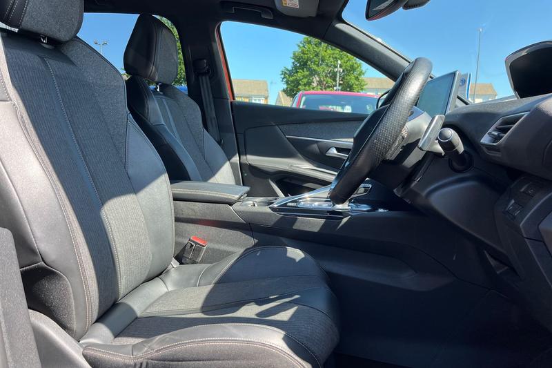 Used Peugeot 3008 2020 for sale - 77381610: Photo 17