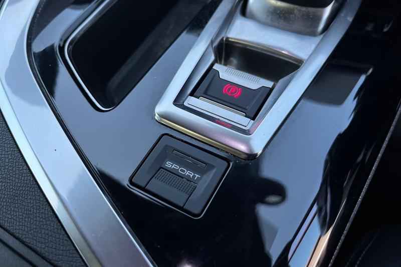 Used Peugeot 3008 2020 for sale - 77381610: Photo 25