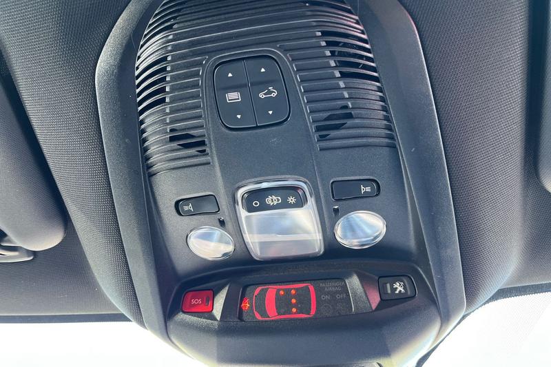 Used Peugeot 3008 2020 for sale - 77381610: Photo 34