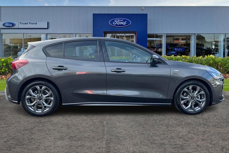 Used Ford Focus 2025 for sale - 76467764: Photo 3