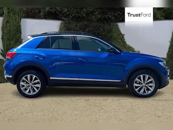Used Volkswagen T-Roc 2019 for sale - 78400112: Photo