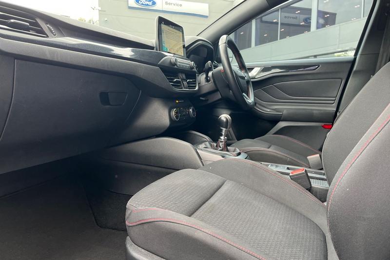 Used Ford Focus 2019 for sale - 76131286: Photo 18