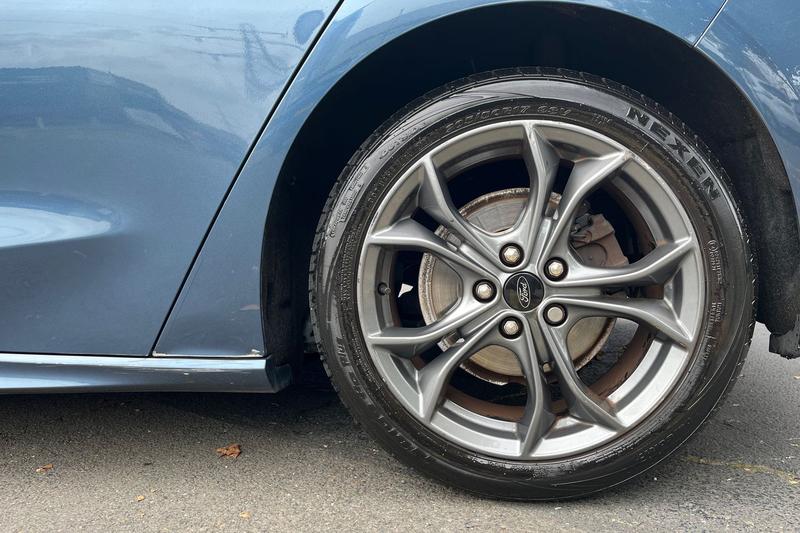 Used Ford Focus 2019 for sale - 76131286: Photo 8