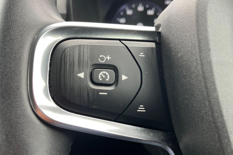 Used Volvo XC40 2022 for sale - 76384982: Photo 28