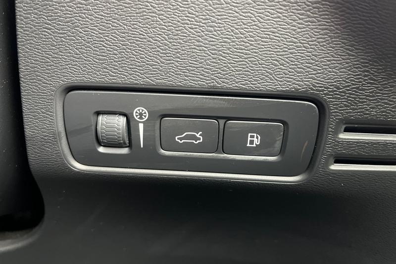 Used Volvo XC40 2022 for sale - 76384982: Photo 30