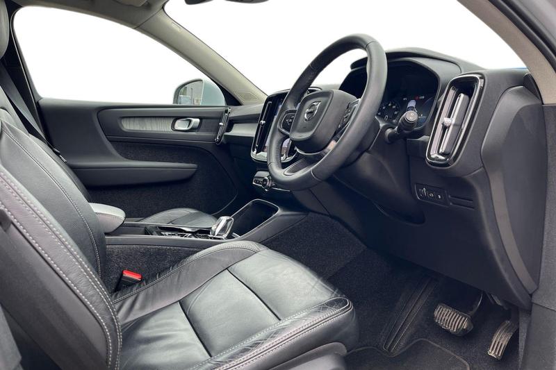 Used Volvo XC40 2022 for sale - 76384982: Photo 9