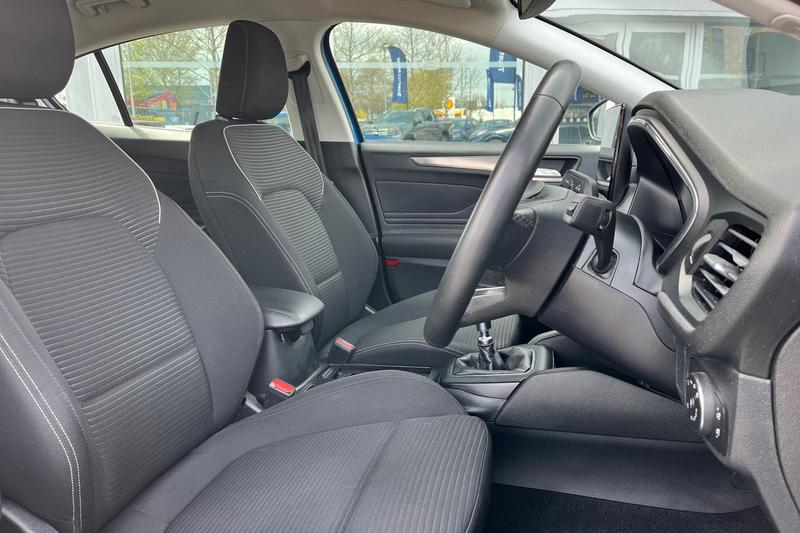 Used Ford Focus 2023 for sale - 78095224: Photo 17